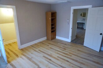 1815 N Astor St in Milwaukee, WI - Building Photo - Building Photo