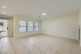 3954 N Crystal Trip Ct in Las Vegas, NV - Building Photo - Building Photo