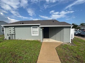 212 Dorchester Square in Lake Mary, FL - Building Photo
