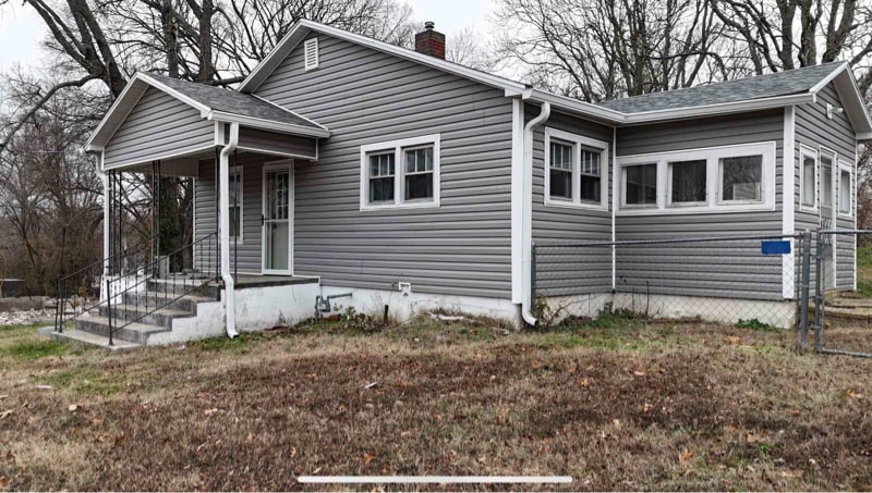 1404 High St in Cassville, MO - Building Photo