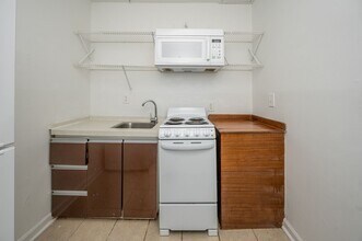 Magnolia Court in Birmingham, AL - Building Photo - Interior Photo