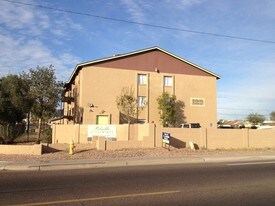 Hatcher Heights in Phoenix, AZ - Building Photo