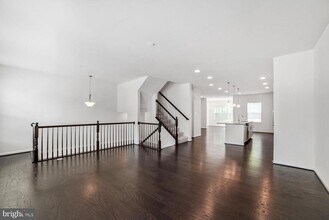7872 River Rock Way in Columbia, MD - Building Photo - Building Photo
