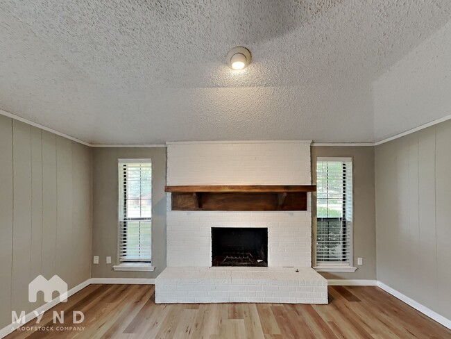 405 Stoneybrook Dr in Wylie, TX - Building Photo - Building Photo