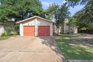 11908 Broad Oaks Dr in Austin, TX - Building Photo
