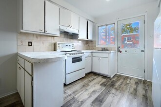 6371 Rue Pascal in Montréal, QC - Building Photo - Building Photo