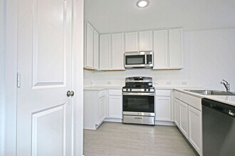 7530 India Star in San Antonio, TX - Building Photo - Building Photo