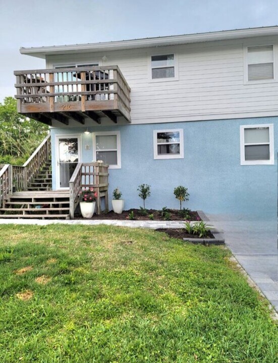 216 12th St, Unit Unit B in St. Augustine, FL - Building Photo