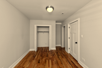 550 W Arlington Pl in Chicago, IL - Building Photo - Building Photo