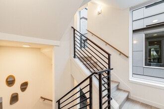 1431 E Howell St, Unit SI ID1035920P in Seattle, WA - Building Photo - Building Photo