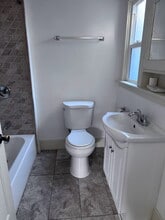 174 W 43rd St, Unit 174 in Los Angeles, CA - Building Photo - Building Photo