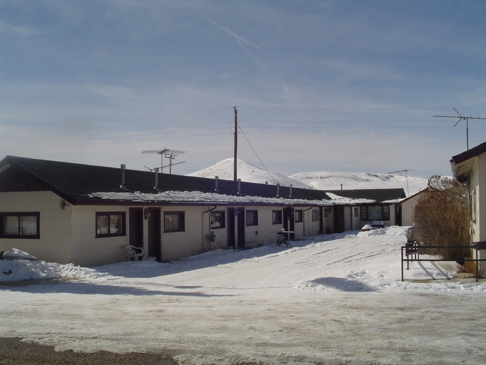 Parshall Apartments in Parshall, CO - Foto de edificio