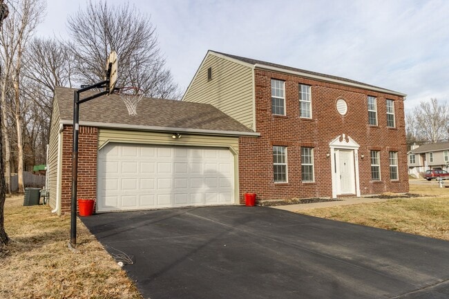 401 S Brookline Dr in Columbia, MO - Building Photo - Building Photo