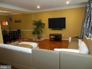 25838 Norrington Square in Chantilly, VA - Building Photo - Building Photo