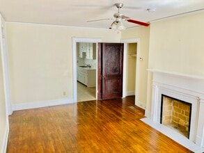 1115-1125 Magnolia Curv in Montgomery, AL - Foto de edificio - Building Photo