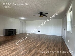 800 Columbia St in Cathlamet, WA - Building Photo - Building Photo