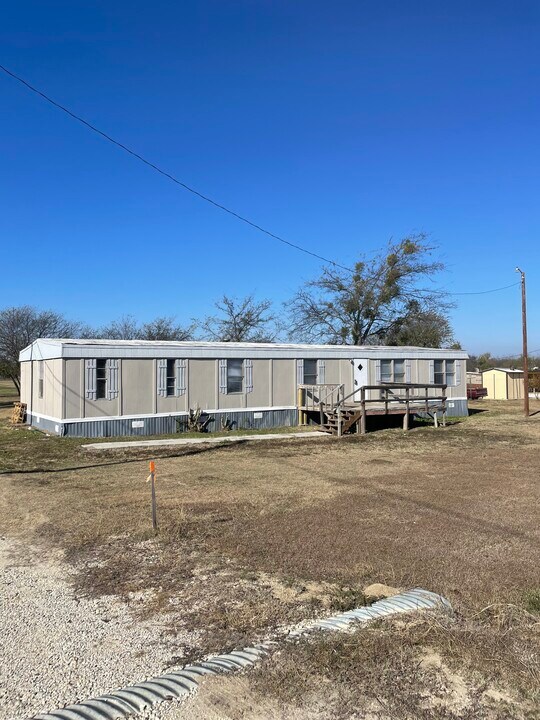 7317 Walden Dr in Joshua, TX - Building Photo