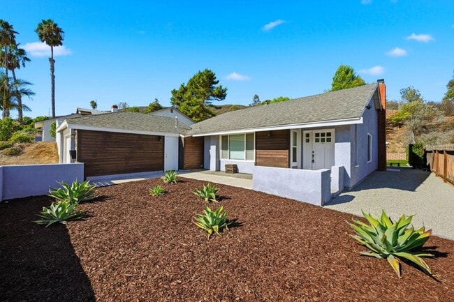 17212 Matinal Rd in San Diego, CA - Building Photo - Building Photo