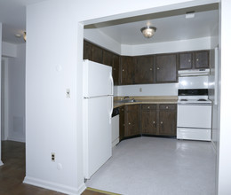 Sturwood Hamlet Apartments in Lawrenceville, NJ - Building Photo - Interior Photo