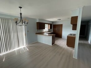 113 Jackson Dr in Leesburg, GA - Foto de edificio - Building Photo