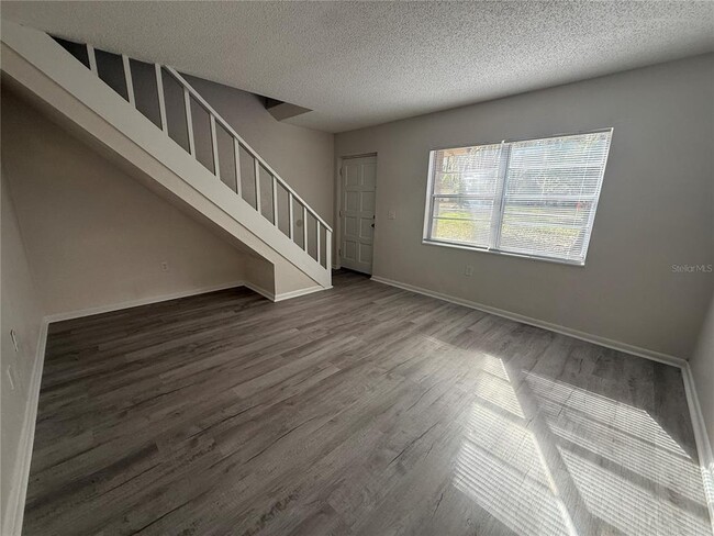 7206 SW 43 Pl in Gainesville, FL - Building Photo - Building Photo