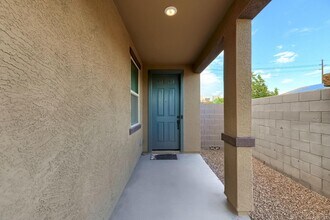 1754 Grenadine Rd in Phoenix, AZ - Building Photo - Building Photo