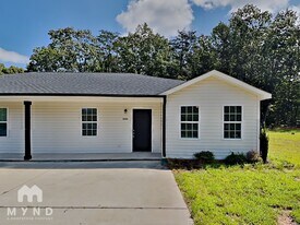 3284 Anderson Mountain Rd in Maiden, NC - Building Photo
