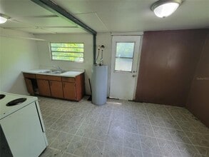 14052 Railroad Ave in Dade City, FL - Building Photo - Building Photo