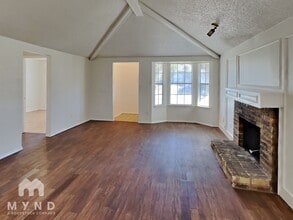 11903 Garden Terrace Dr in Dallas, TX - Foto de edificio - Building Photo