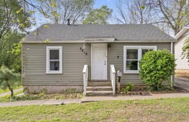 property at 2822 W College St
