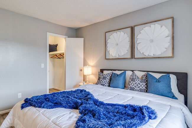 The Canyons on Colter Apartments in Glendale, AZ - Foto de edificio - Interior Photo