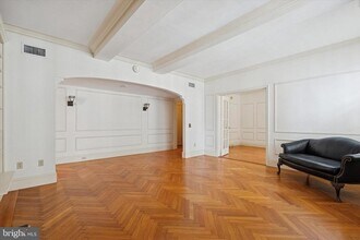 1900 Rittenhouse Square in Philadelphia, PA - Building Photo - Building Photo