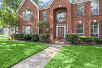12430 Hammersmith Dr in Tomball, TX - Foto de edificio - Building Photo