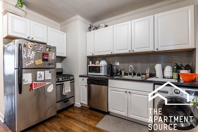 2149 N Fremont St, Unit 1N in Chicago, IL - Building Photo - Building Photo