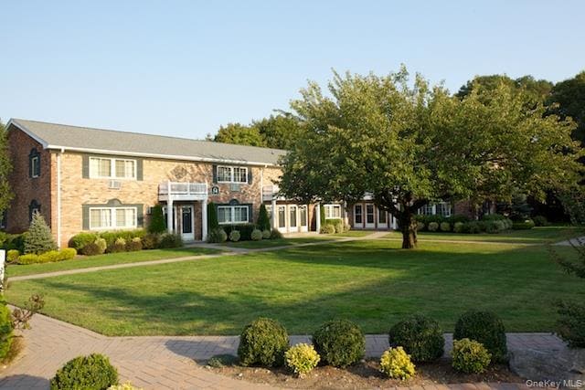 property at 60 Horseblock Rd