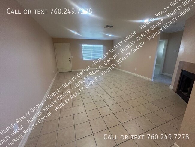 15803 Rancherias Rd in Apple Valley, CA - Foto de edificio - Building Photo