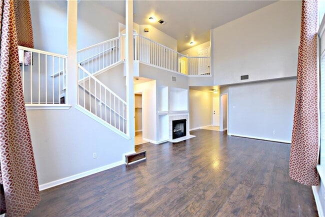 property at 618 Horizon Trail