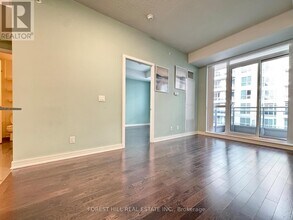 9191 Yonge St in Richmond Hill, ON - Building Photo - Building Photo