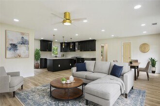 720 N Parkwood Rd in Decatur, GA - Building Photo - Building Photo