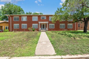 417 W Gramercy Pl in San Antonio, TX - Building Photo