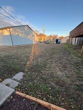 620 S Rowley St in Mitchell, SD - Foto de edificio - Building Photo