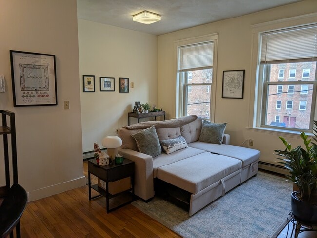 property at 4 Ransom Rd