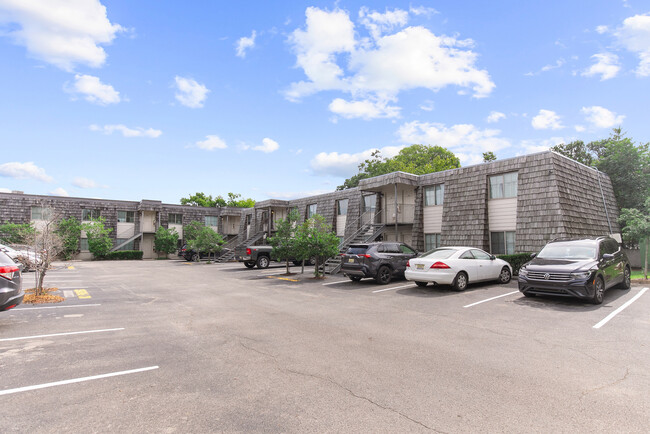 Linridge Apartments in Birmingham, AL - Building Photo - Building Photo