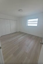 1470 NW 3rd St in Miami, FL - Building Photo - Building Photo
