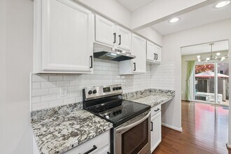 9934 Longford Ct in Vienna, VA - Building Photo - Building Photo