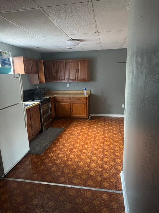 452 E Sandusky St in Findlay, OH - Building Photo