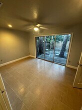 5909 NW 23rd Terrace-Unit -5909 in Gainesville, FL - Building Photo - Building Photo