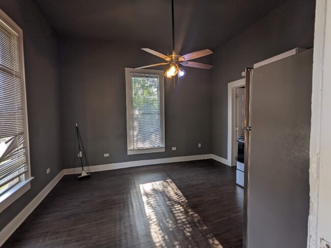225 W Monterey St in Denison, TX - Building Photo - Building Photo