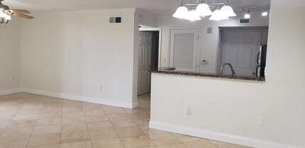 15135 Michelangelo Blvd in Delray Beach, FL - Building Photo - Building Photo