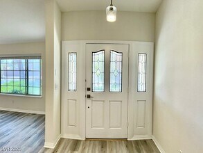 1740 Camara Dr in Las Vegas, NV - Building Photo - Building Photo